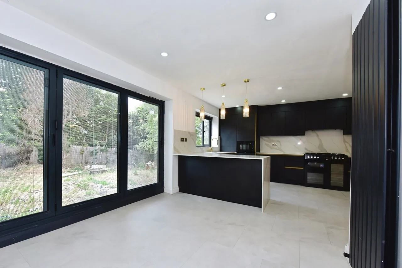 Greenwood Crescent, Sheffield, South Yorkshire, S9, photo 16