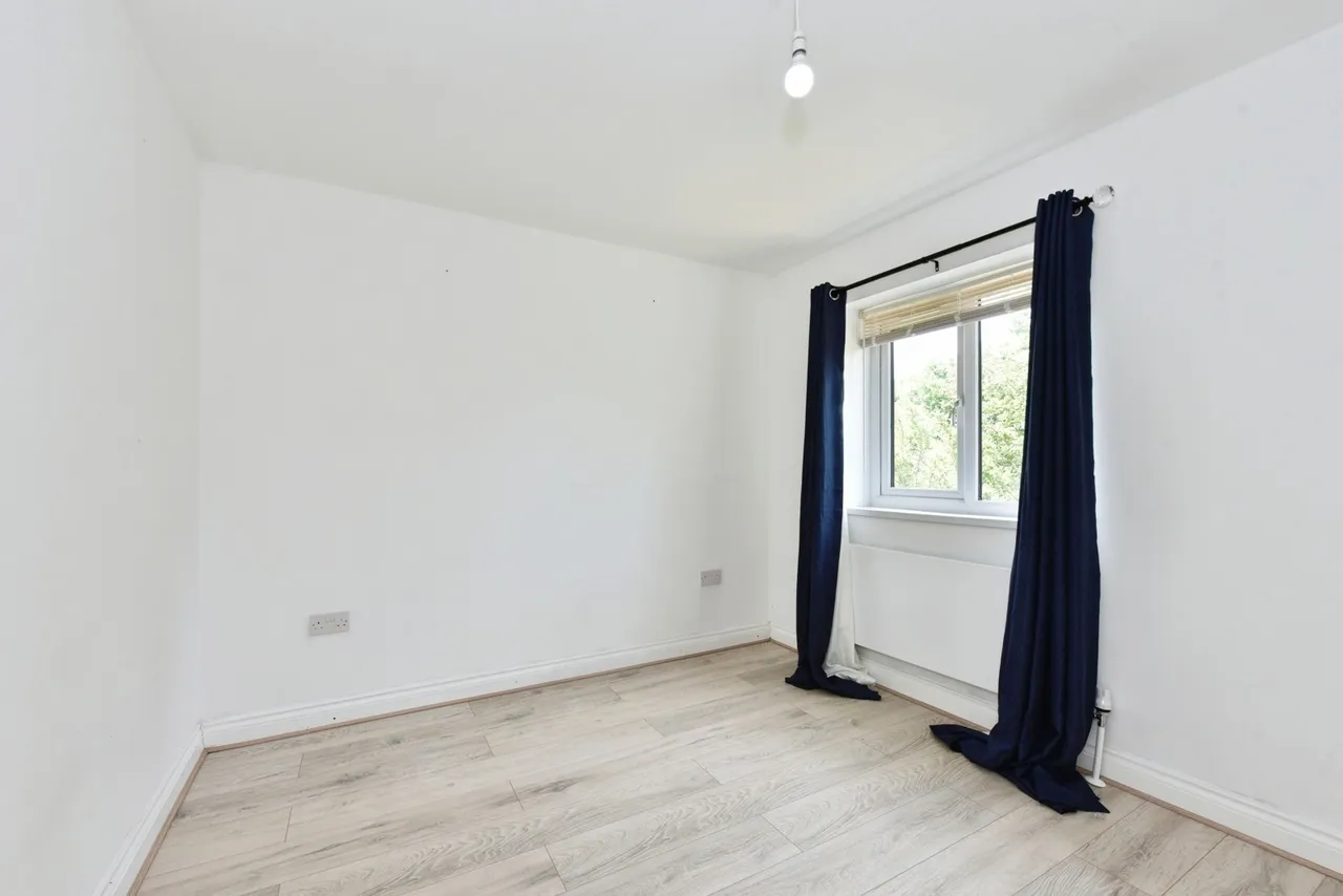Greenwood Crescent, Sheffield, South Yorkshire, S9, photo 9