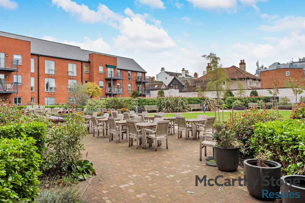 Endless Street, Salisbury, SP1, photo 29