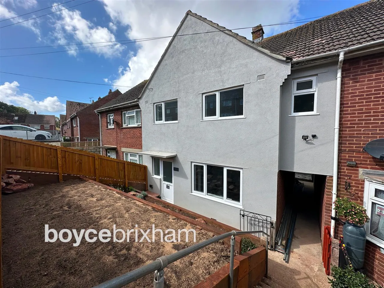 4 bed house to rent, Elizabeth Avenue, Brixham
