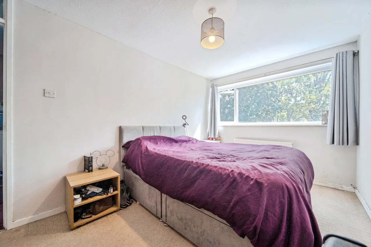 Ruthven Close, Bletchley, Milton Keynes, Buckinghamshire, MK2, photo 8