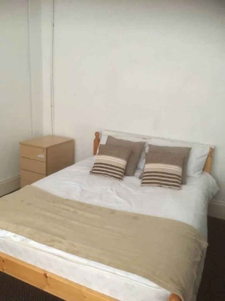 Viewings, B16, photo 2