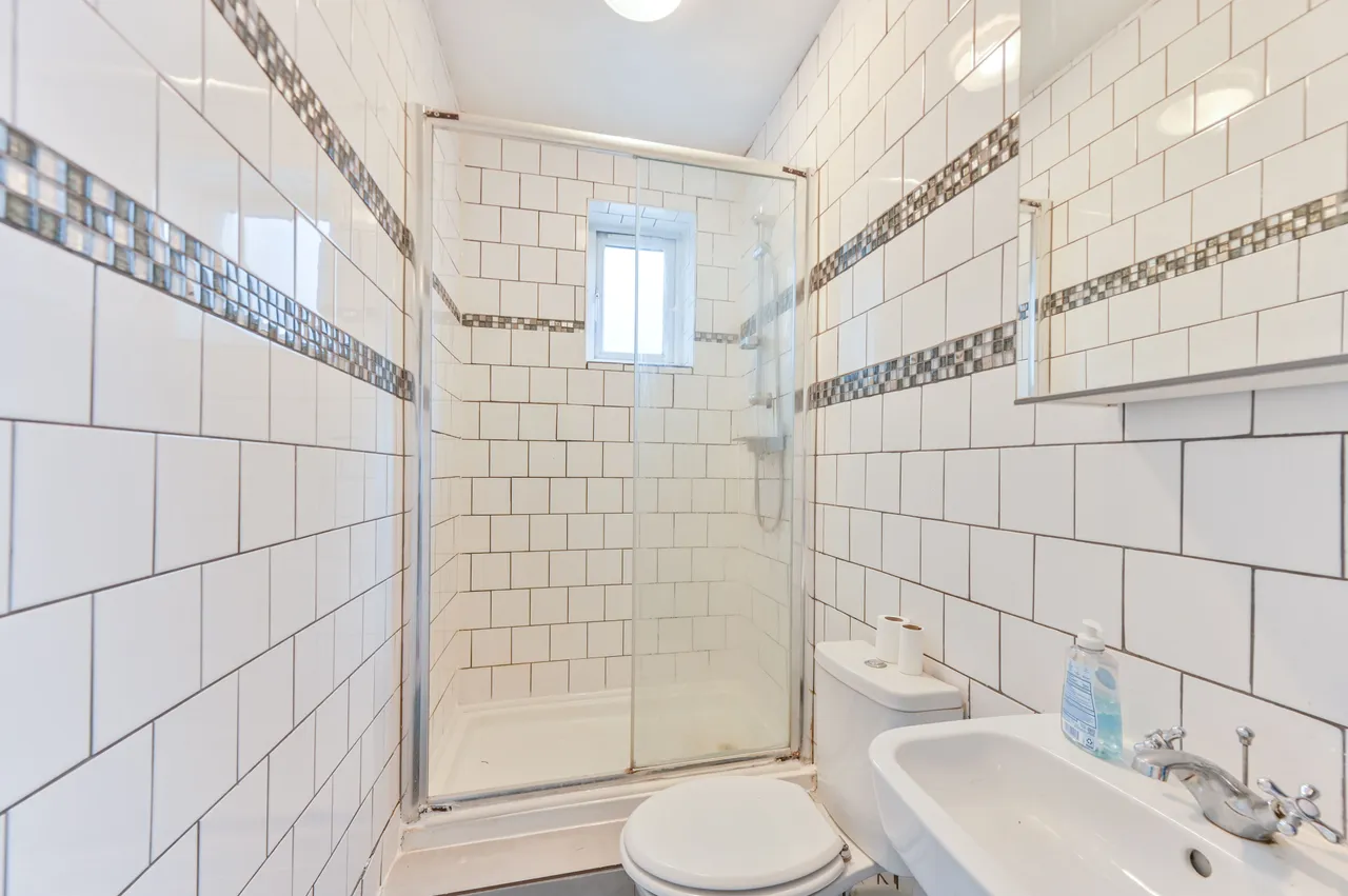 109 Grasmere Avenue, Wembley, photo 12
