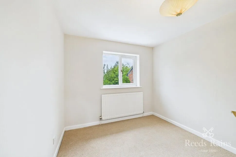 Buckley Close, Hyde, SK14, photo 11