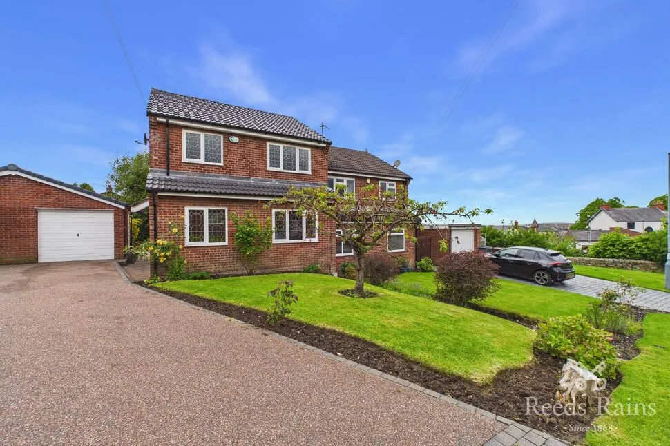 3 bed house for sale, Buckley Close, Hyde, SK14