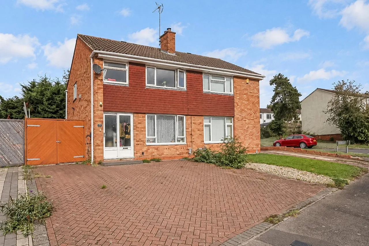 3 bed house for sale, Stapleton Close, Redditch, B98