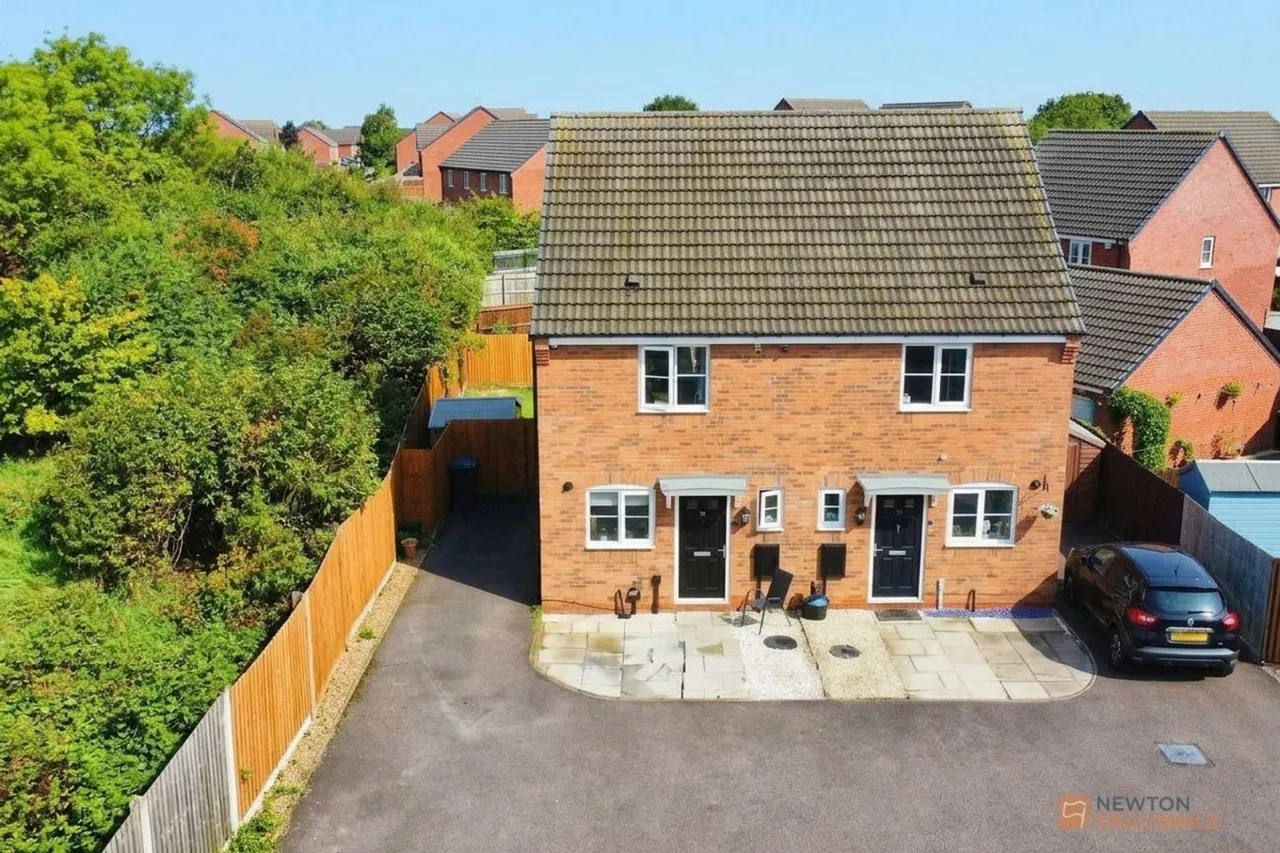 Indigo Drive, Burbage, LE10, photo 17