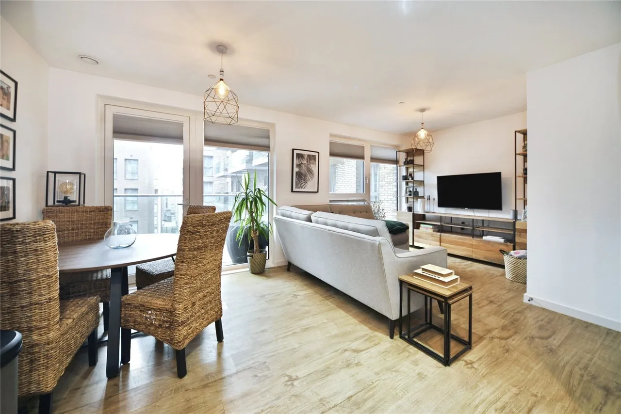 1 bed flat for sale — Ironworks Way, Upton Park, London, E13