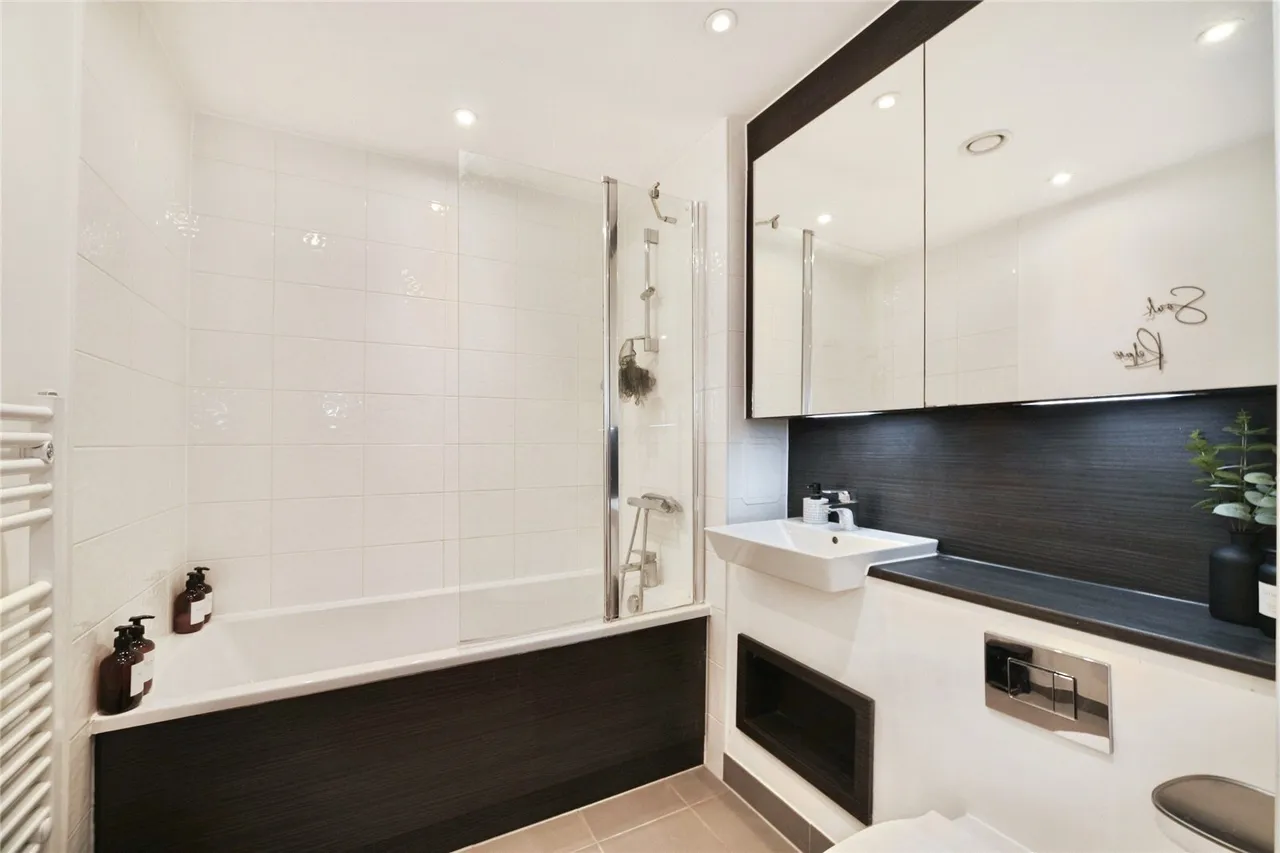 Ironworks Way, Upton Park, London, E13, photo 3