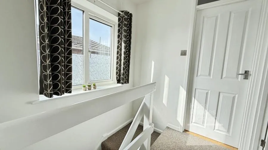 Hunnyhill, Newport, PO30, photo 8