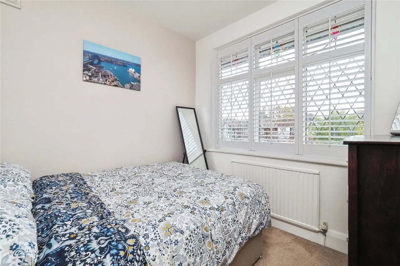 Wollaton Road, Wollaton, Nottingham, NG8, photo 22