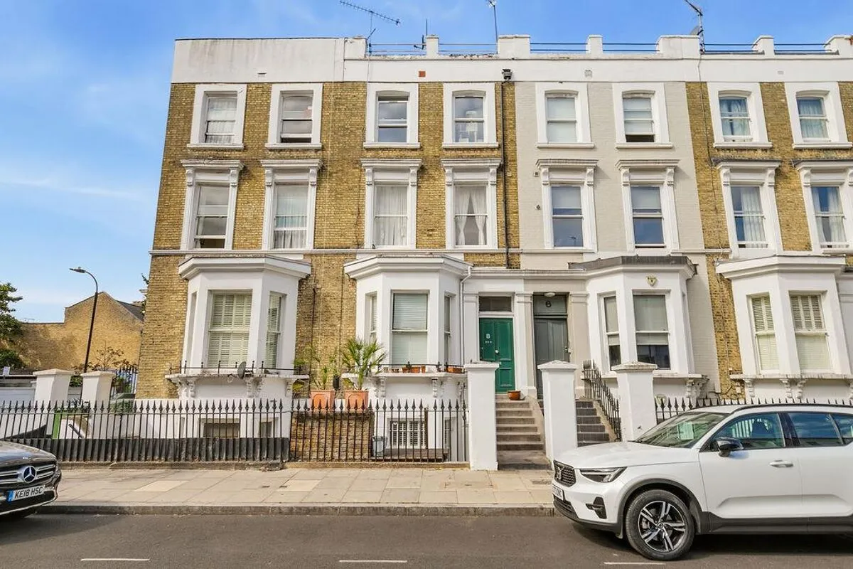 2 bed flat for sale, Ongar Road, London, SW6