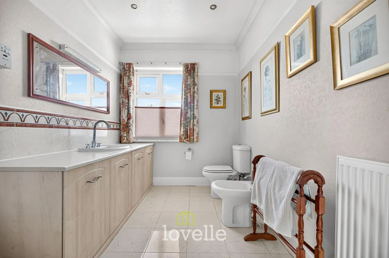 Bargate, Grimsby, DN34, photo 19