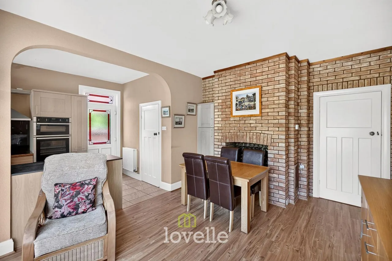 Bargate, Grimsby, DN34, photo 13