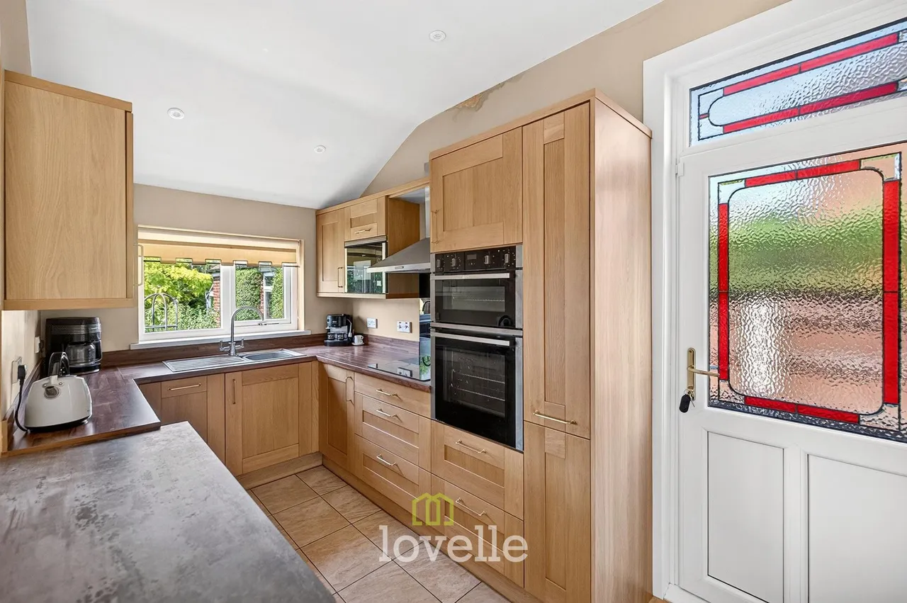 Bargate, Grimsby, DN34, photo 14
