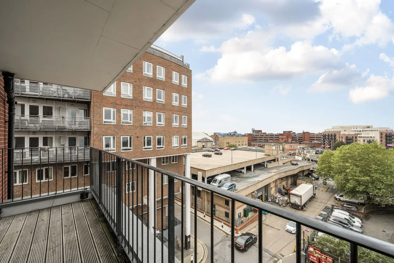 Flat 12, Solar House, 37 Station Road, London, photo 9