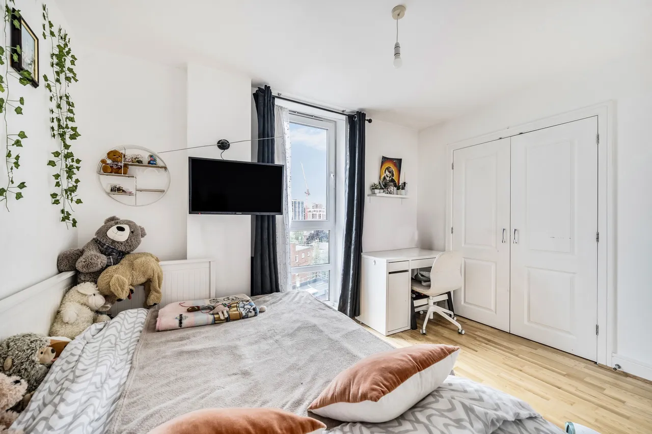 Flat 12, Solar House, 37 Station Road, London, photo 4