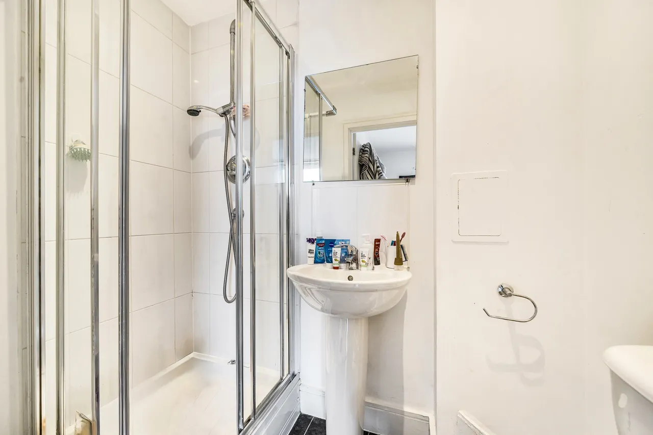 Flat 12, Solar House, 37 Station Road, London, photo 5
