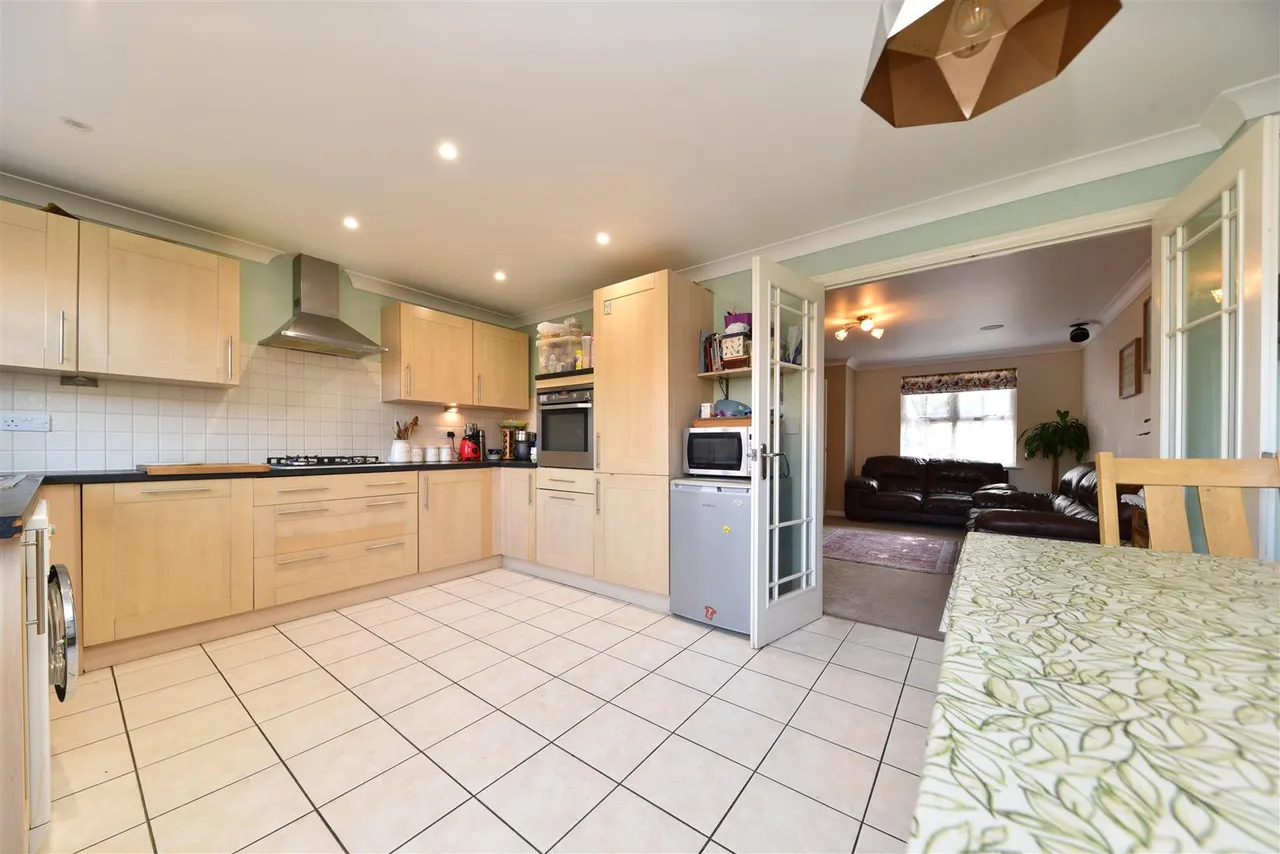 Mendip Way, Stevenage, Herts, SG1 6GY, photo 4