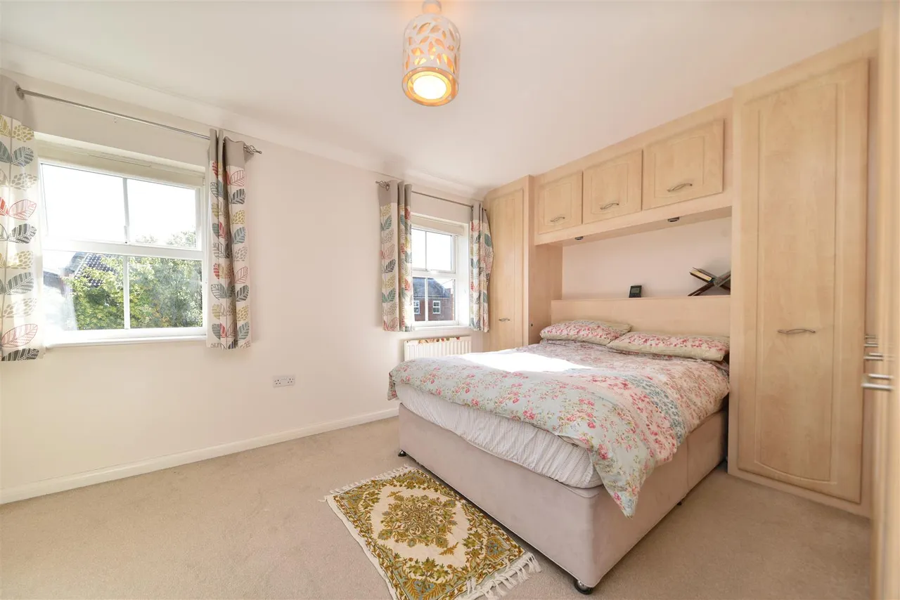 Mendip Way, Stevenage, Herts, SG1 6GY, photo 6