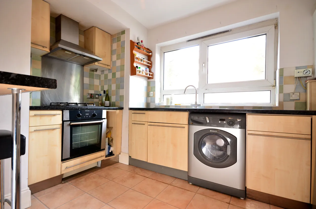 2 Bridge House, Adelaide Road, London, photo 2