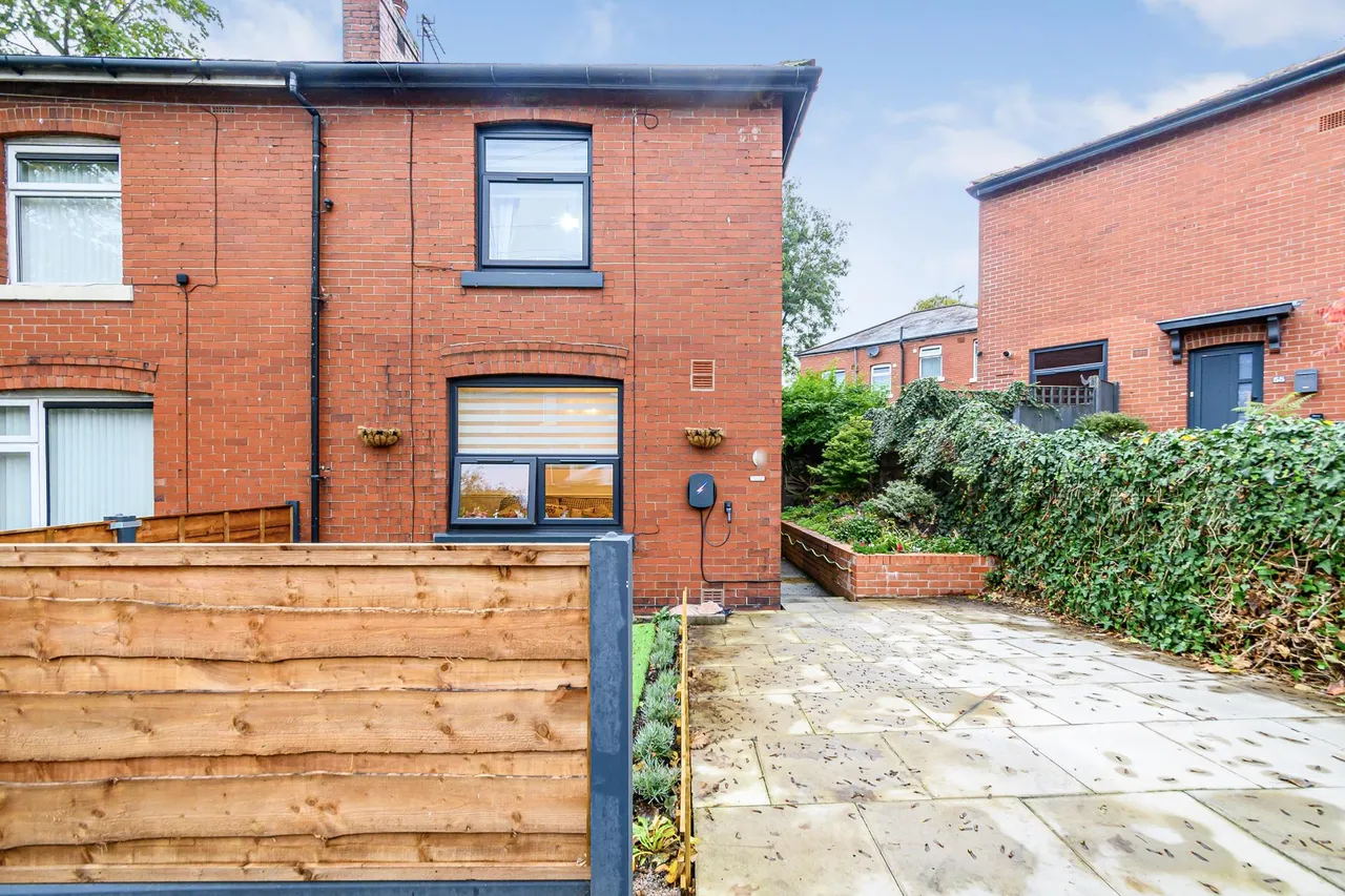 Willow Street, Bury, BL9, photo 15