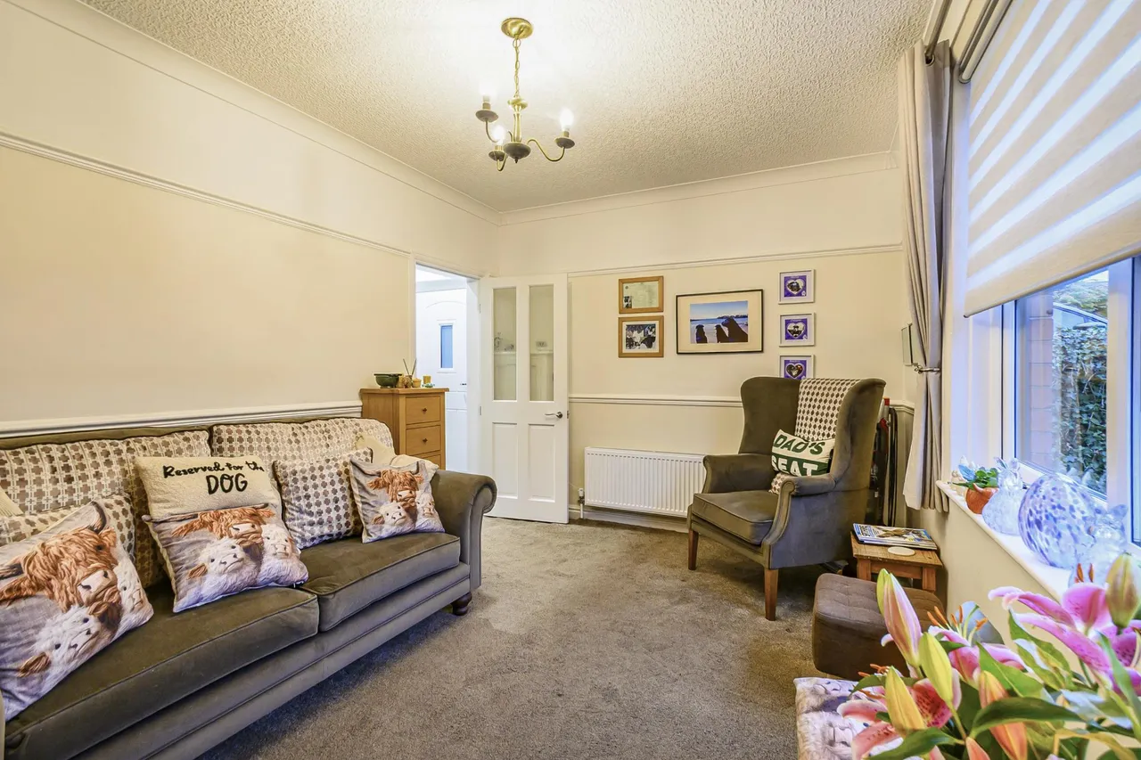 Willow Street, Bury, BL9, photo 5
