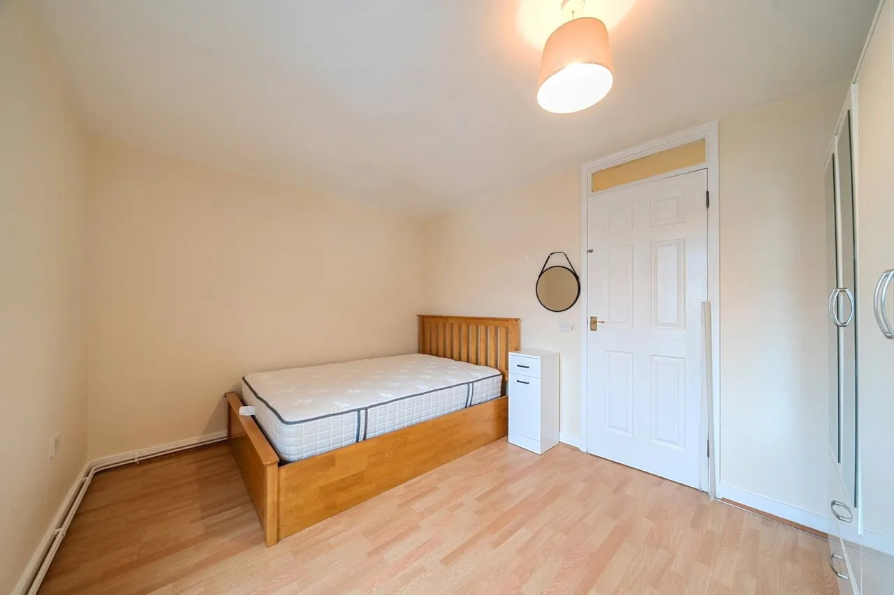 Walnut Tree Road, SE10, photo 16