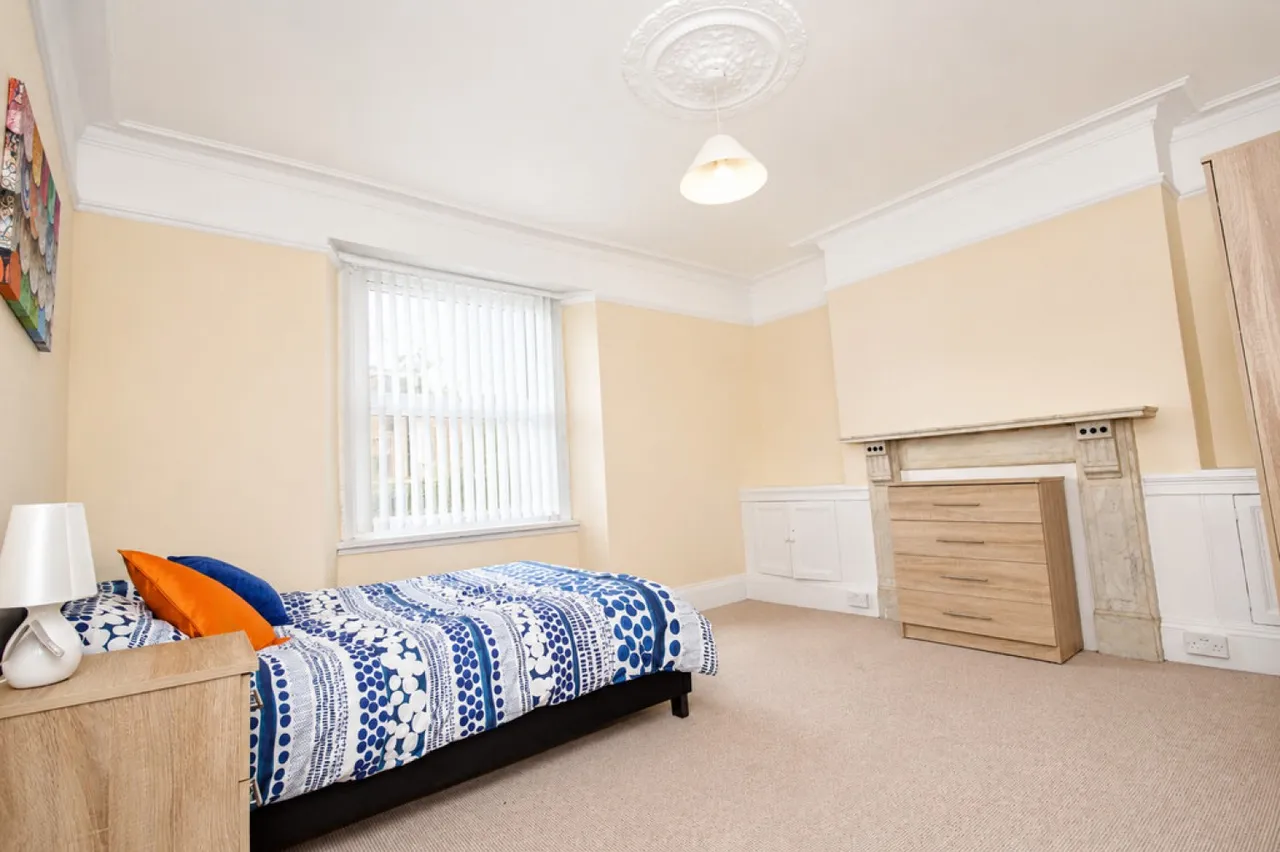 Oxford Place, Plymouth, photo 2