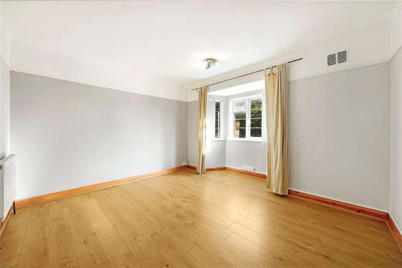 Shoot Up Hill, Kilburn, NW2, photo 7