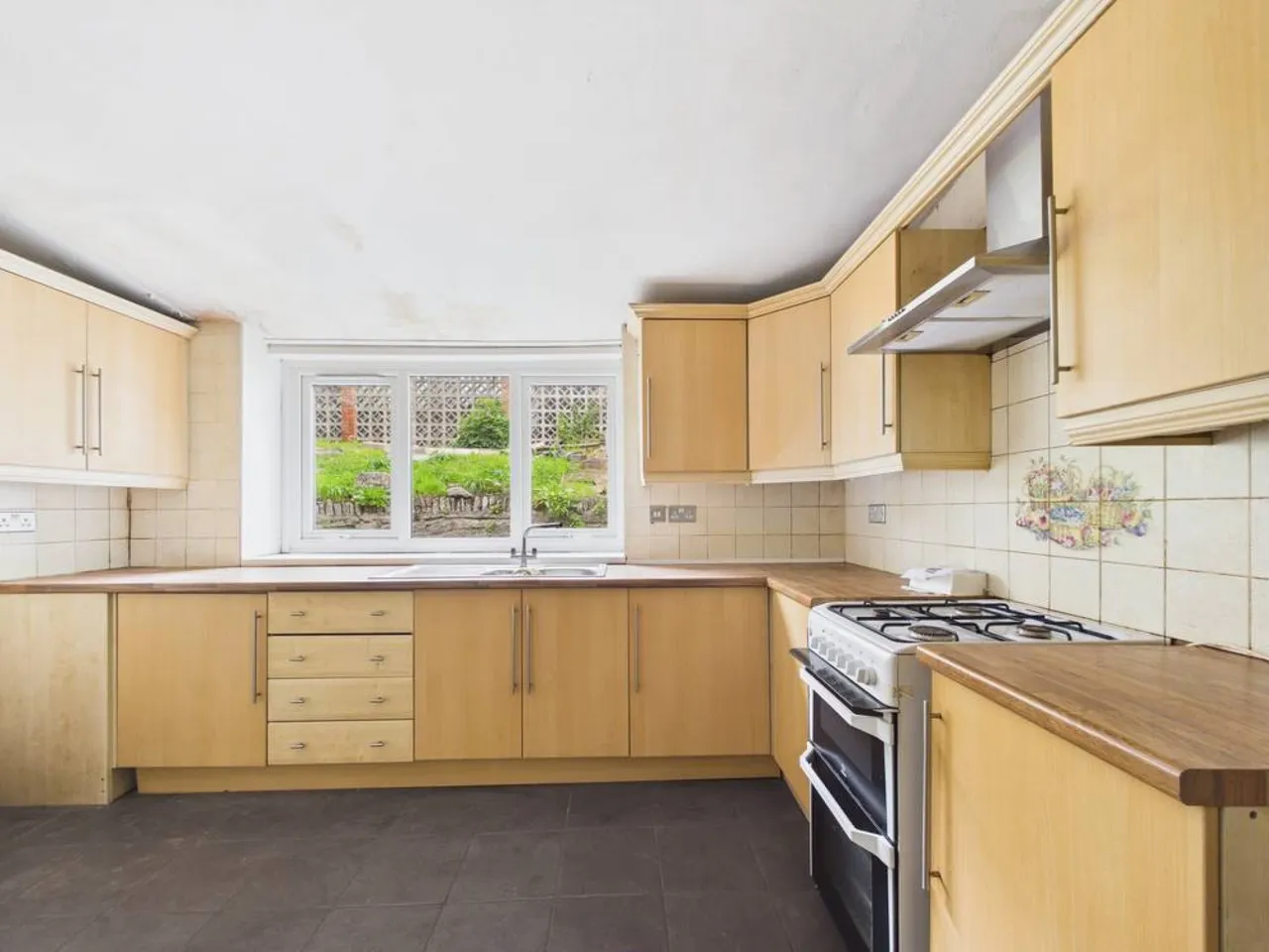 Wickham Court, Bristol, BS16, photo 6