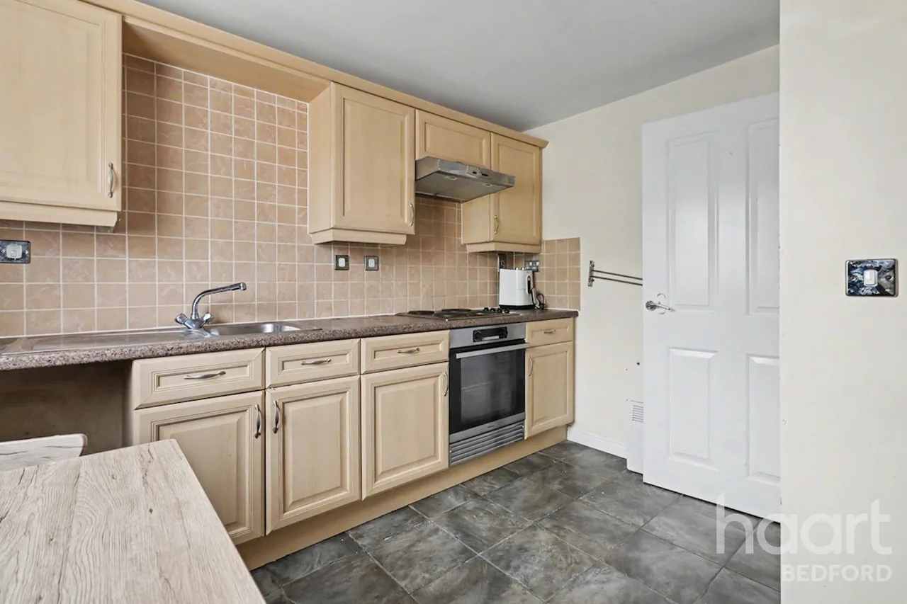 Crowe Road, Bedford, MK40, photo 7