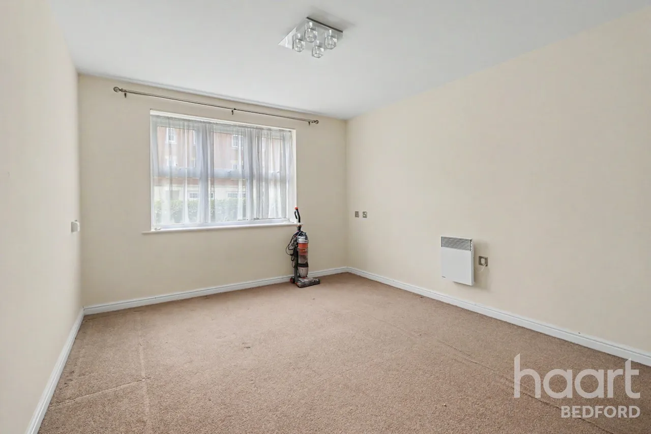 Crowe Road, Bedford, MK40, photo 12