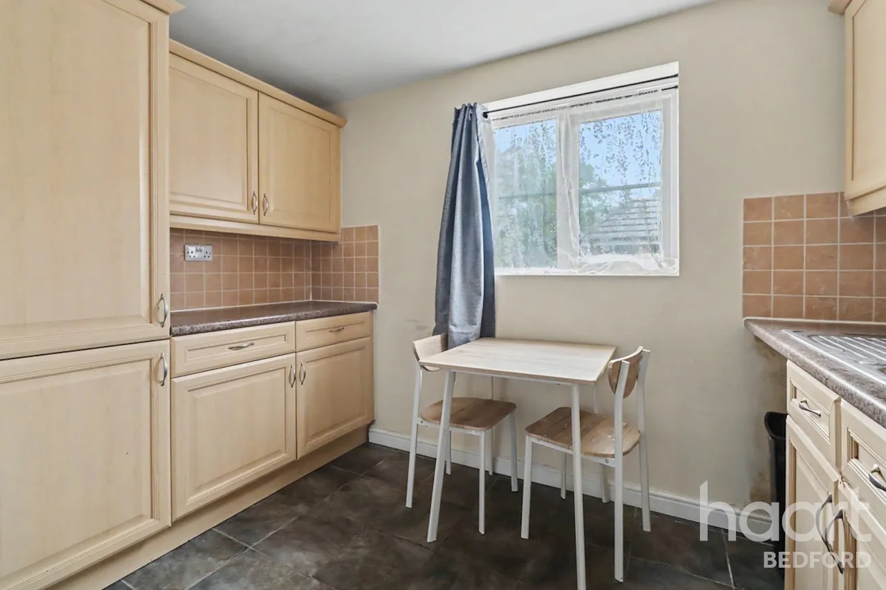 Crowe Road, Bedford, MK40, photo 9