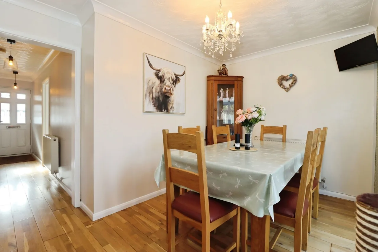 Dewfalls Drive, Bradley Stoke, Bristol, Gloucestershire, BS32, photo 8