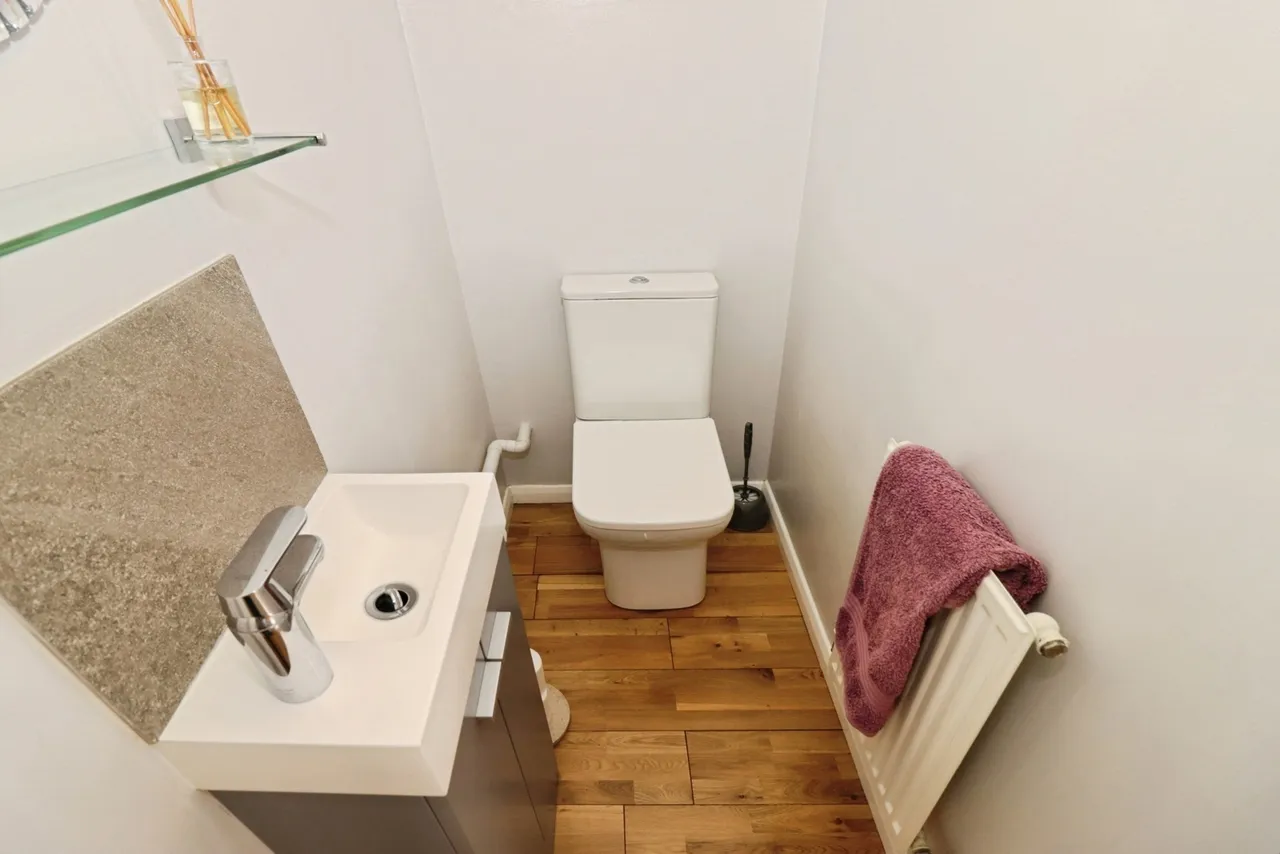 Dewfalls Drive, Bradley Stoke, Bristol, Gloucestershire, BS32, photo 17