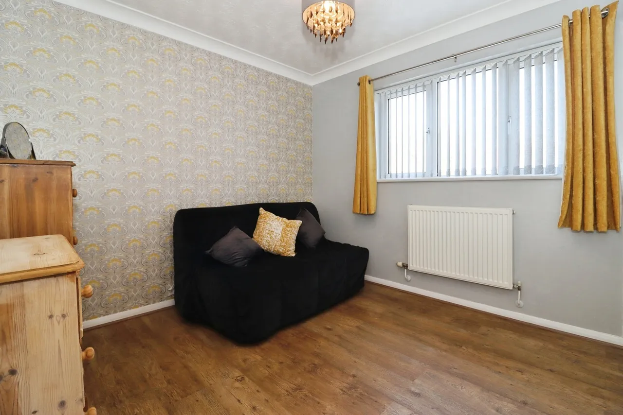 Dewfalls Drive, Bradley Stoke, Bristol, Gloucestershire, BS32, photo 15