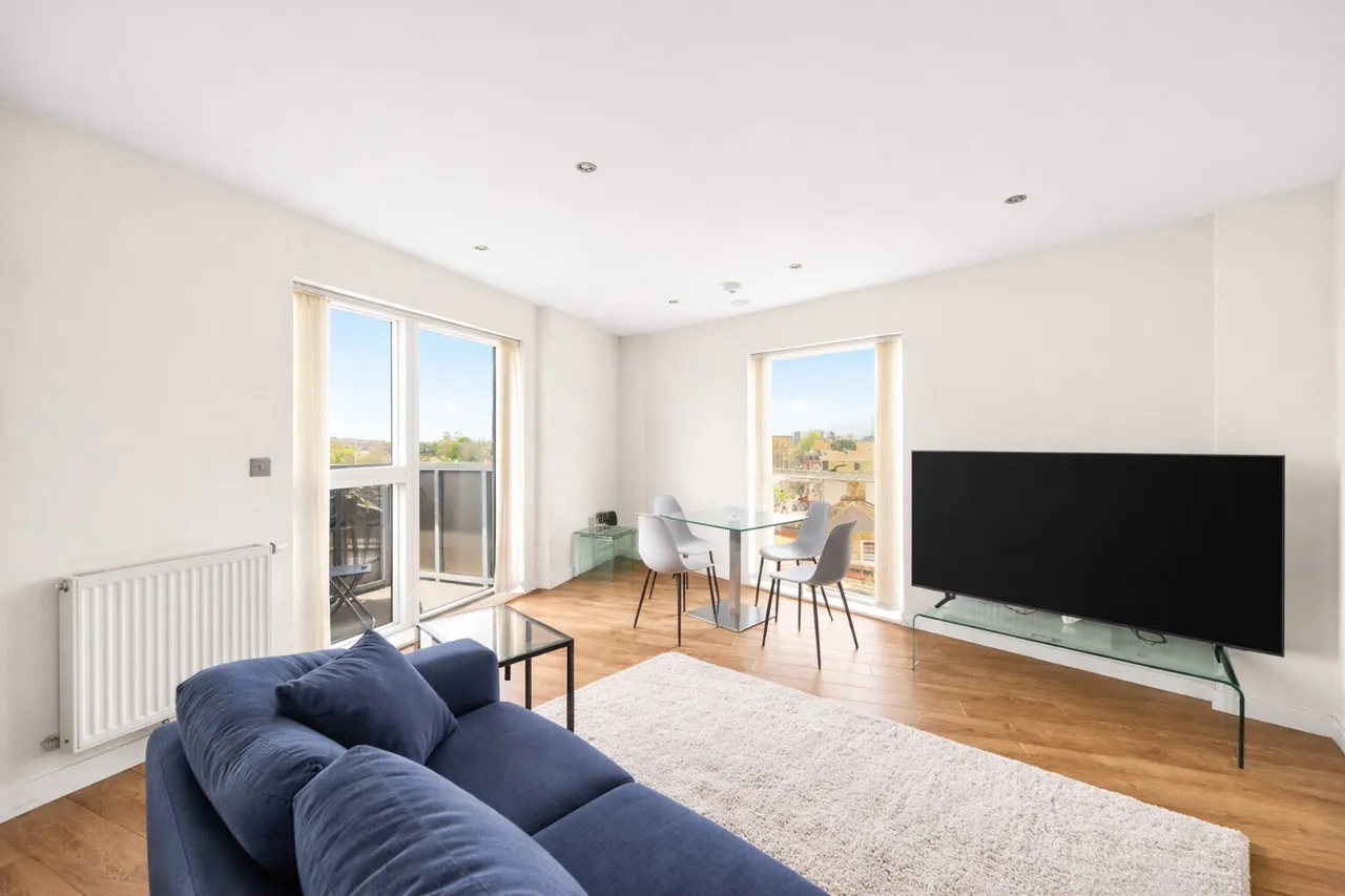 1 bed flat for sale — Bedford Road, London
