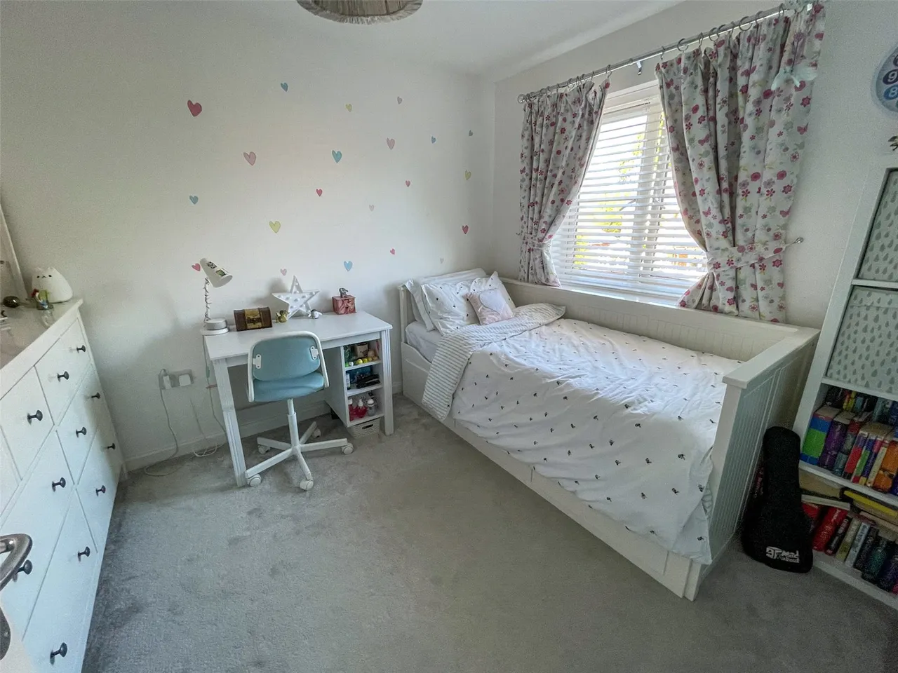 Vaughan Close, Hartley Wintney, Hook, Hampshire, RG27 8EB, photo 8
