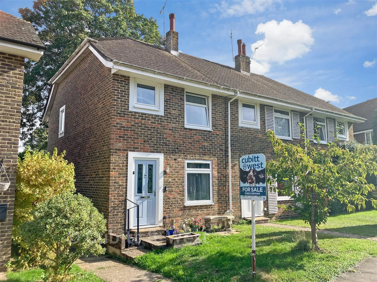 2 bed house for sale, Rectory Walk, Storrington, RH20