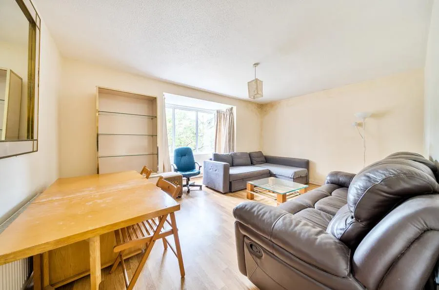 Dingwall Road, Croydon, CR0, photo 10