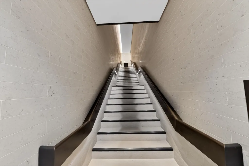 Rathbone Place, Marylebone, W1T, photo 30