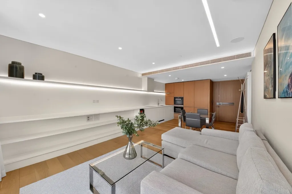 Rathbone Place, Marylebone, W1T, photo 10