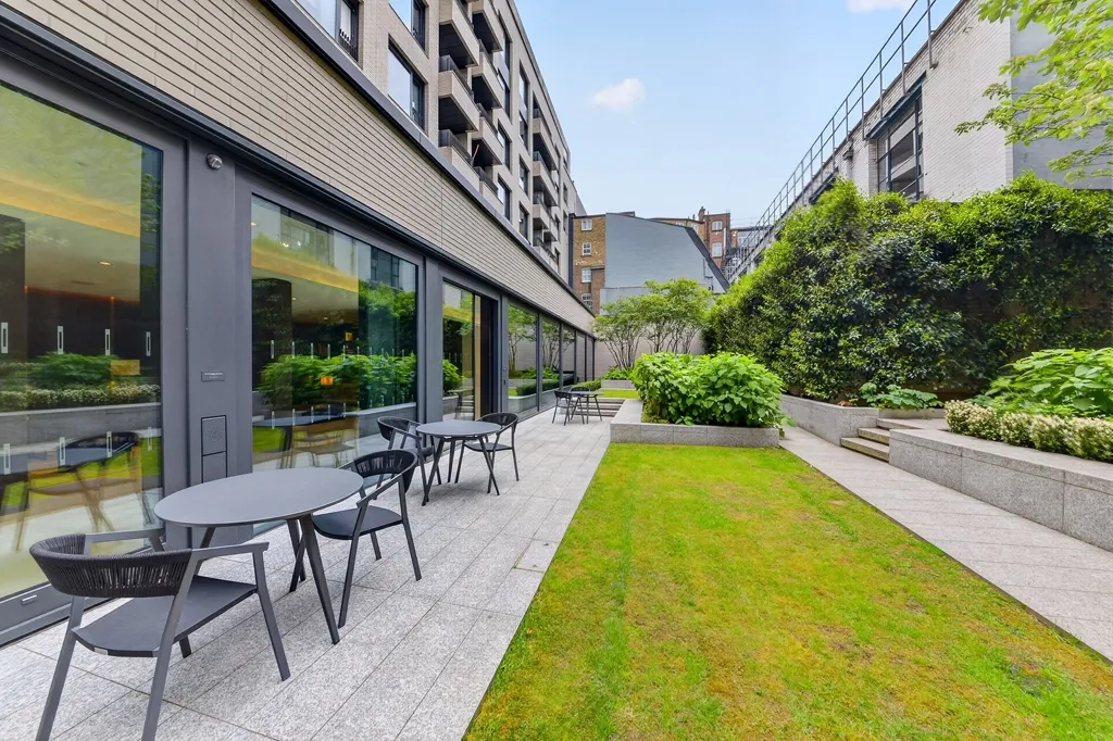 Rathbone Place, Marylebone, W1T, photo 8