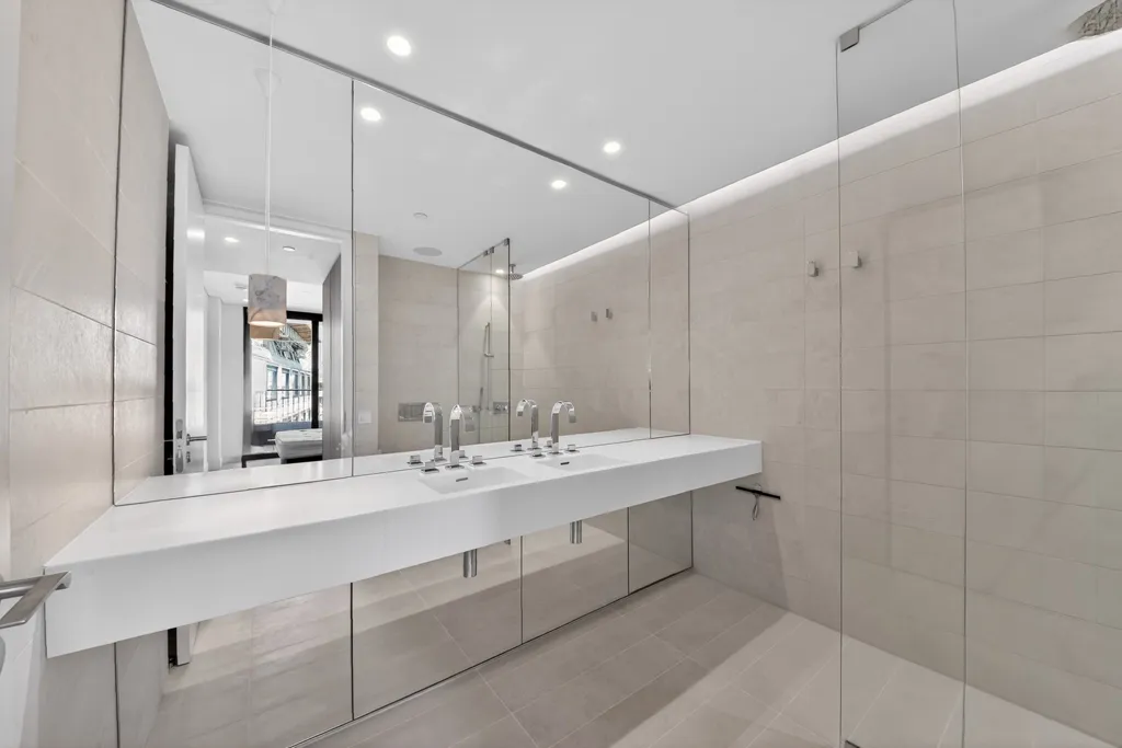 Rathbone Place, Marylebone, W1T, photo 15