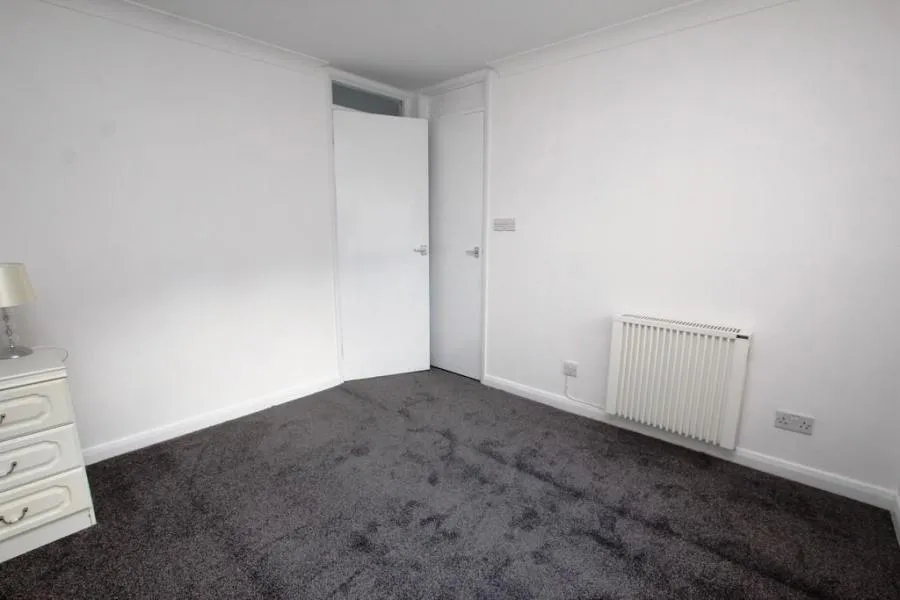 Canada Court, Goose Green, NN13, photo 6