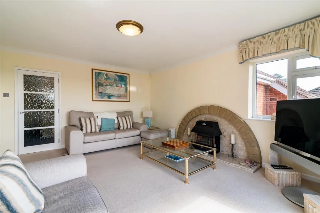 Skithorne Rise, Lowdham, photo 6