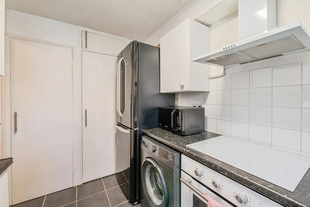 Conway Gardens, Grays, Essex, RM17, photo 9