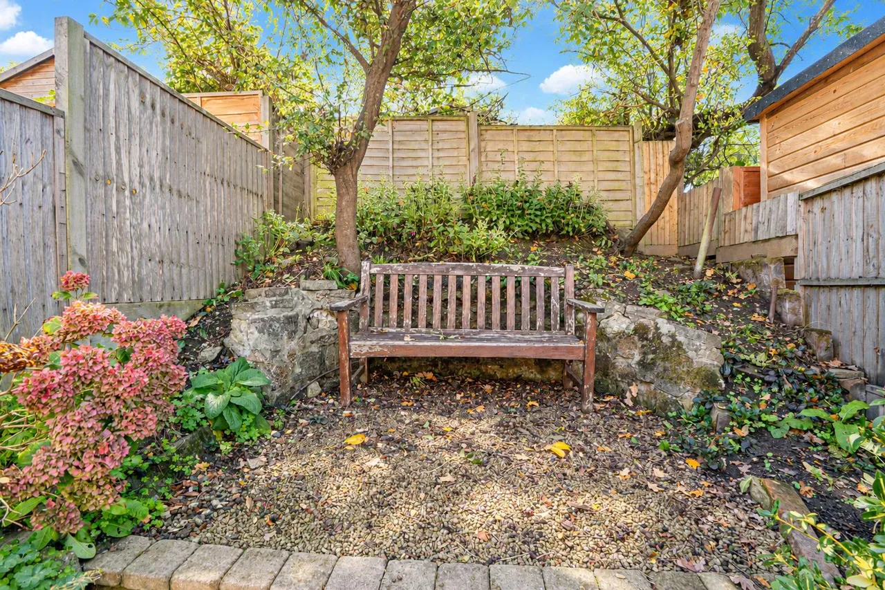 Hollington Old Lane, St. Leonards-On-Sea, photo 16