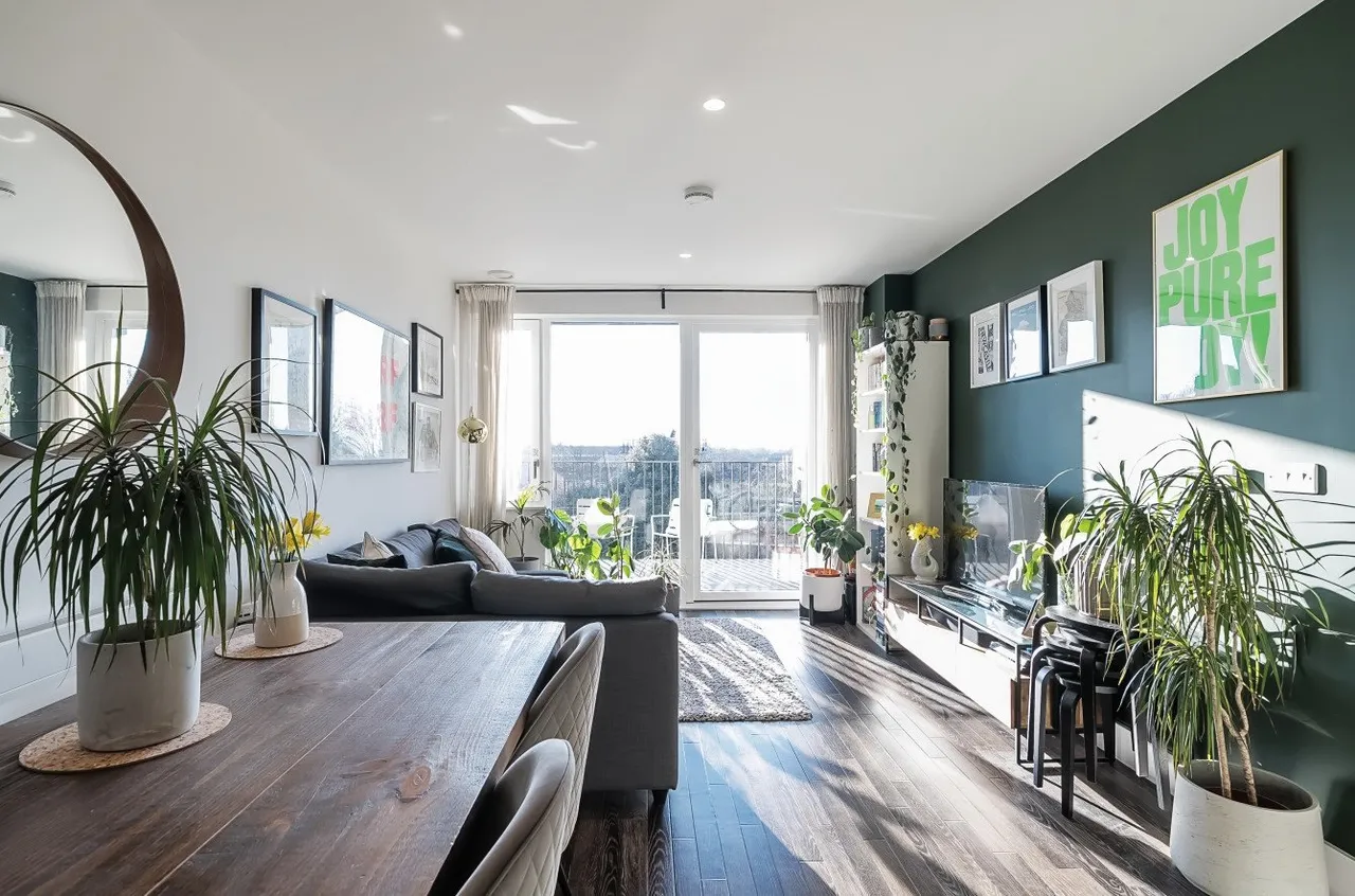 2 bed flat for sale — Moulding Lane, London, SE14